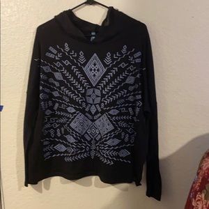 Long sleeve hooded shirt